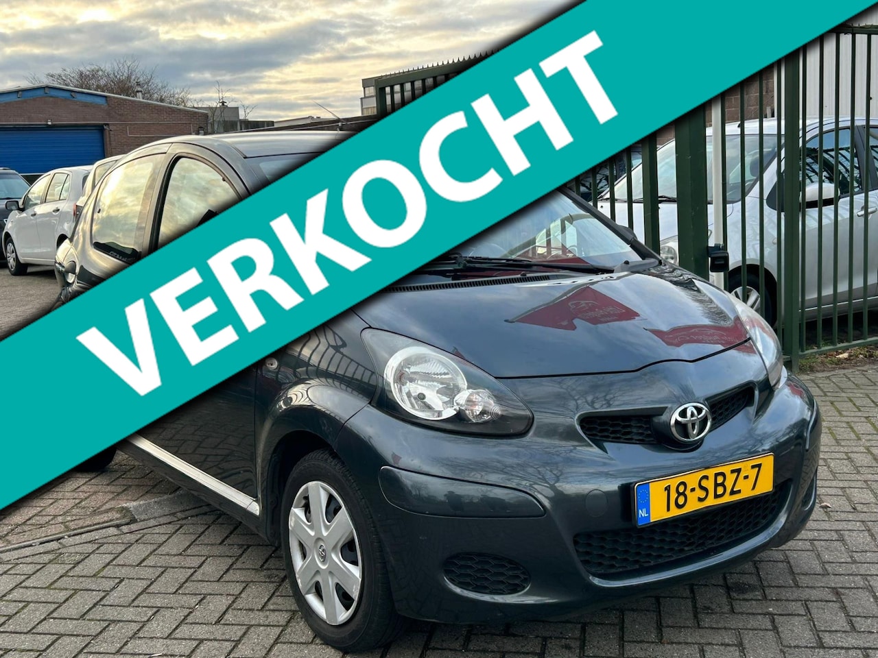 Toyota Aygo - 1.0-12V Now Airco elektrische ramen cv op afs - AutoWereld.nl