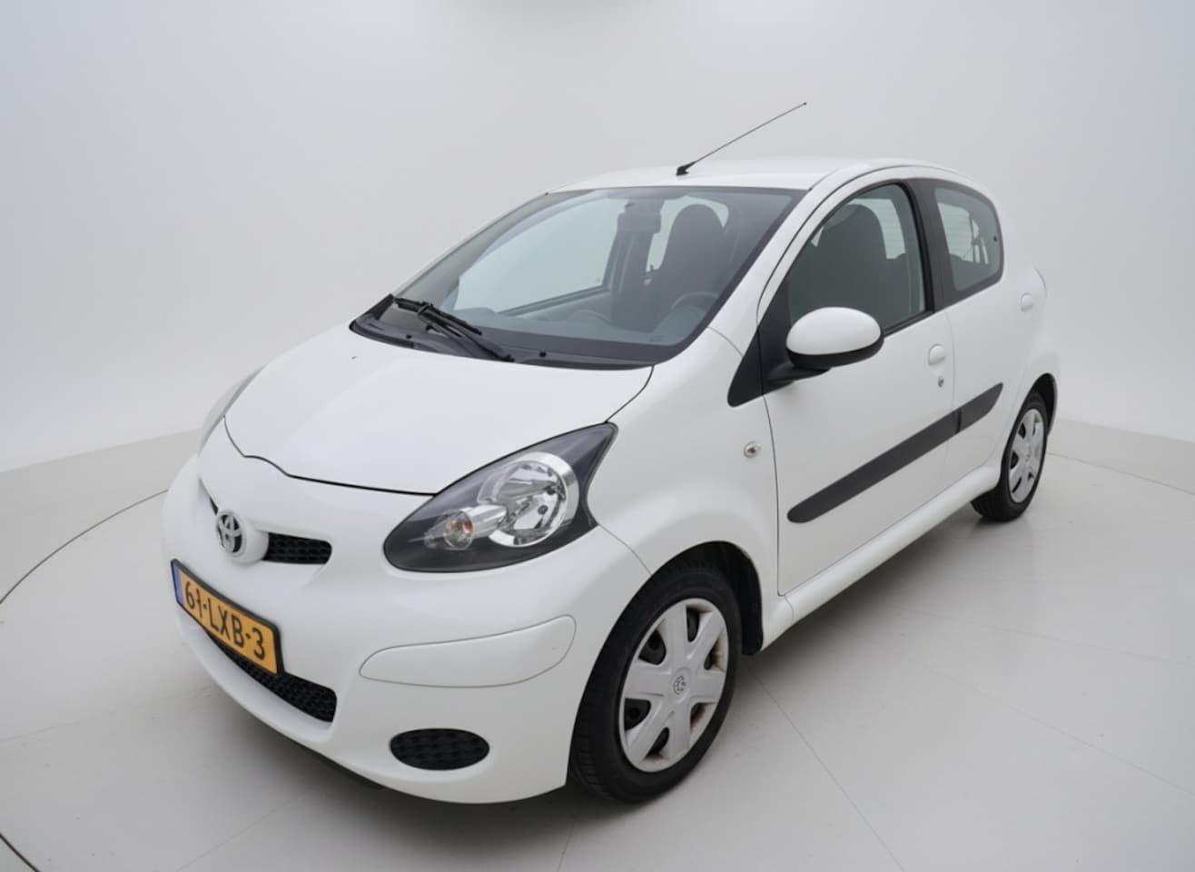 Toyota Aygo - 1.0-12V Comfort | 5-deurs | Airco - AutoWereld.nl