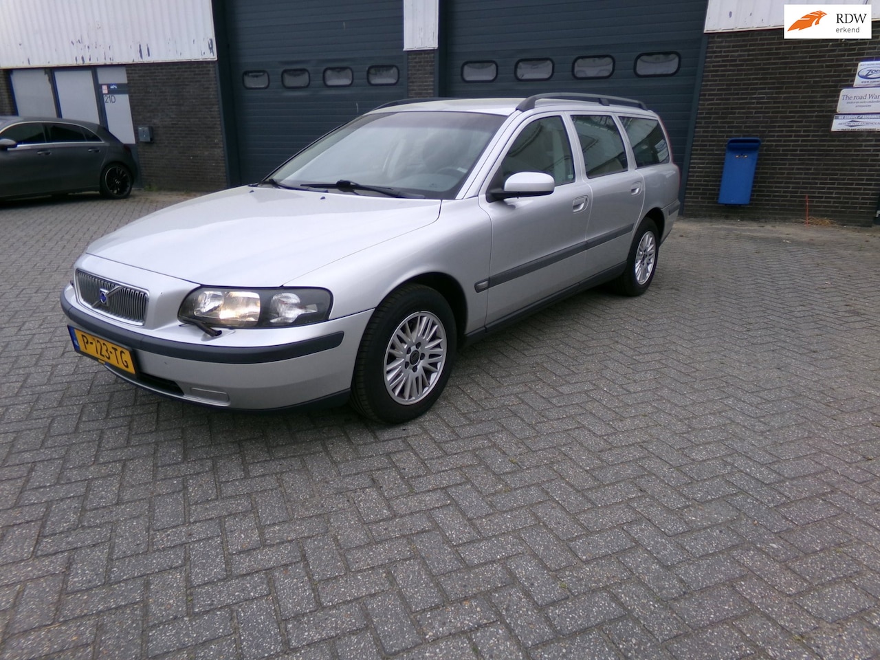 VOLVO V70