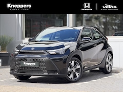 Toyota Aygo X - Hybrid 115 Play + Style Pack Lichtmetalen velgen, Voorstoelen verwarmd, Cruise control, Cl