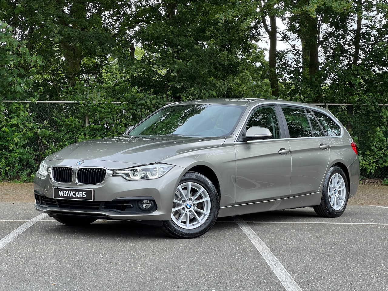 BMW 3-serie Touring - 320i 184pk Executive - Wegklapbare Trekhaak - Navigatie - Climate Control Cruise Control - - AutoWereld.nl