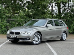 BMW 3-serie Touring - 320i 184pk Executive - Wegklapbare Trekhaak - Navigatie - Climate Control Cruise Control