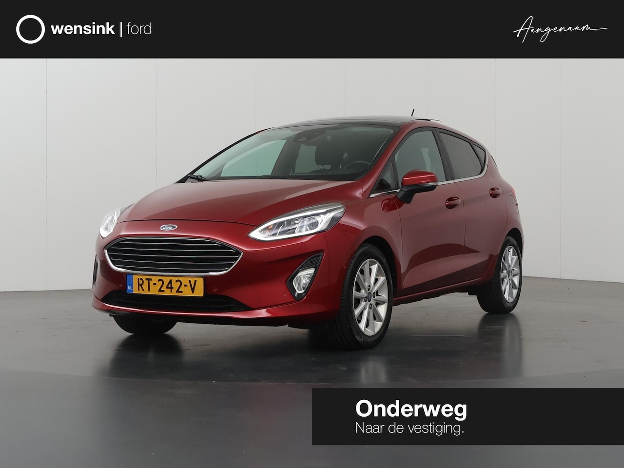 Ford Fiesta - 1.0 EcoBoost Titanium | Panoramadak | Parkeercamera | Climate Control | Cruise Control | V - AutoWereld.nl