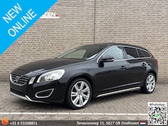 Volvo V60 - 2.0 D3 Kinetic | € 3.700, - NETTO | Pano | Leder | Climate | Cruise | Navi | PDC |