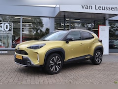 Toyota Yaris Cross - 1.5 HYBRID LAUNCH EDITION NL-AUTO 1E EIGENAAR LEDEREN BEKLEDING DODEHOEKDETECTIE JBL STOEL