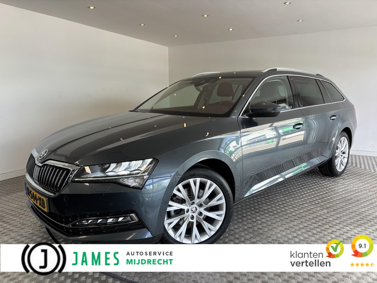 Skoda Superb Combi - 1.5 TSI ACT Business Edition Alcantara, Trekhaak - AutoWereld.nl