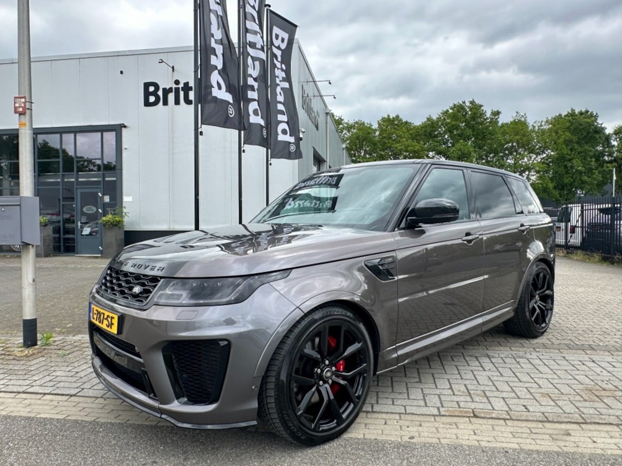 Land Rover Range Rover Sport - 5.0 V8 SC 575pk SVR bj2020 *Carbon *SVO *Pano *Adaptive *Head-up - AutoWereld.nl
