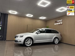 Skoda Octavia Combi - 1.0 TSI Greentech Style Business * Automaat / 1e Eig / Panoramadak / Trekhaak / NL Auto