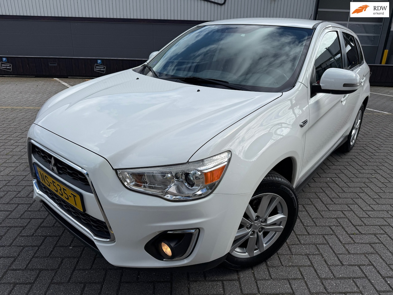 Mitsubishi ASX - 1.6 ClearTec Inform*AIRCO*APK*NAP*CRUISE*CAMERA - AutoWereld.nl