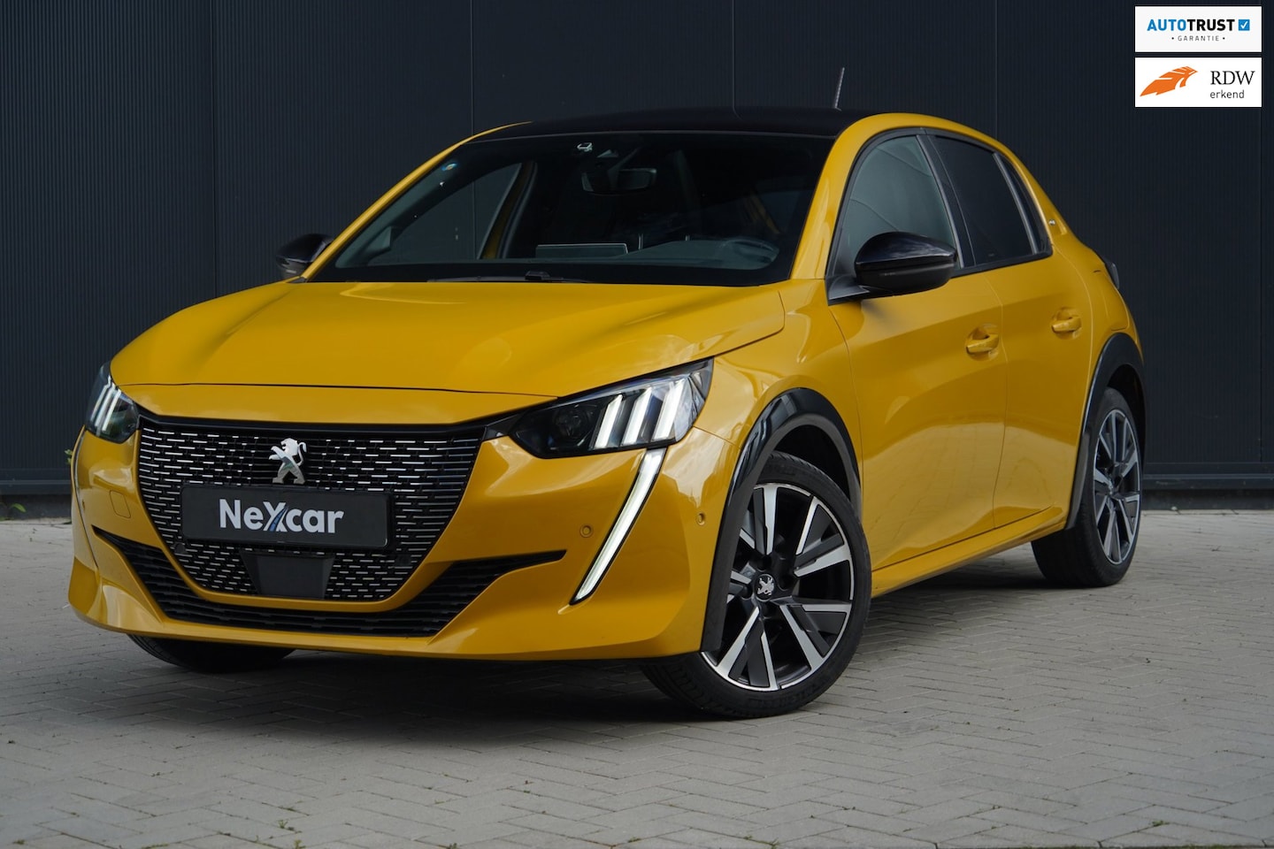 Peugeot 208 - GT-line AUTOMAAT|PANO|12mnd GARANTIE|3D COCKPIT| - AutoWereld.nl