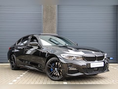 BMW 3-serie - 320e M sport plus | Vol in de opties | Pano | M leder | Laserlight | 2022 | NL Auto | BTW