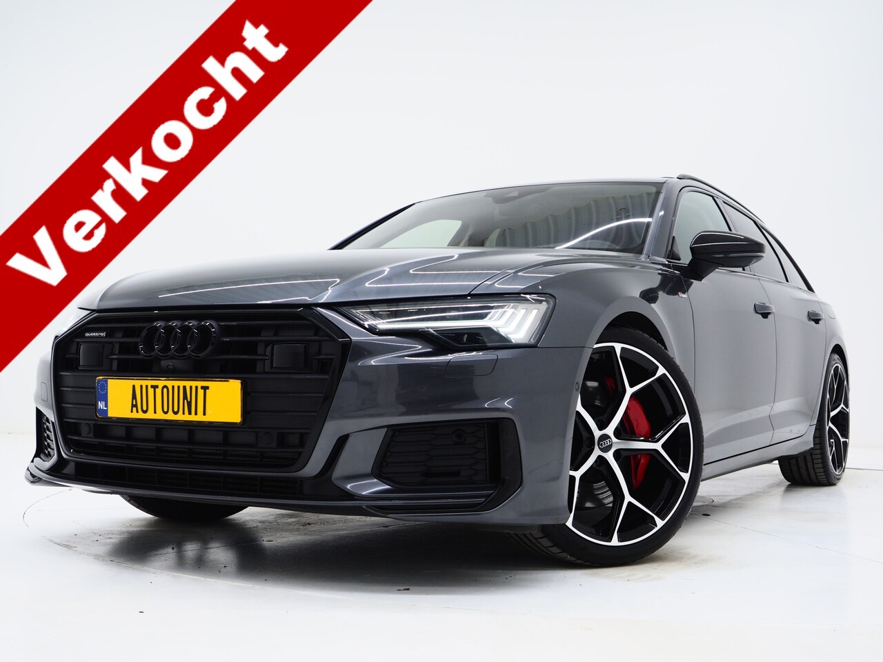 Audi A6 Avant - 55 TFSI e quattro Competition Full Black | Panoramadak | Massage | Leder | 360 | Keyless | - AutoWereld.nl