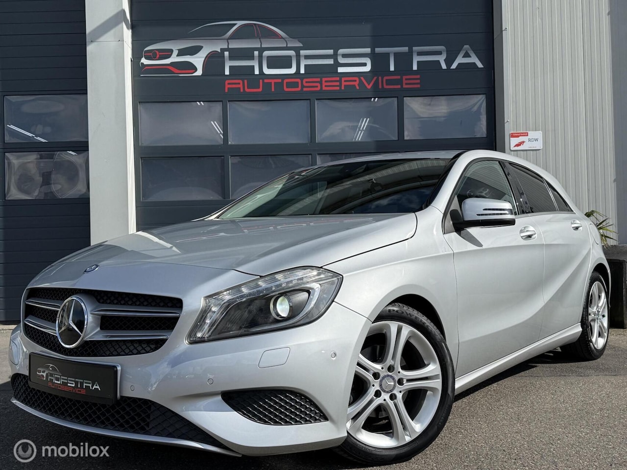 Mercedes-Benz A-klasse - 180 Navi Bi-Xenon PDC Orig-NL Clima 17”LM - AutoWereld.nl