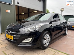 Hyundai i30 - 1.4 i-Drive Navi Camera