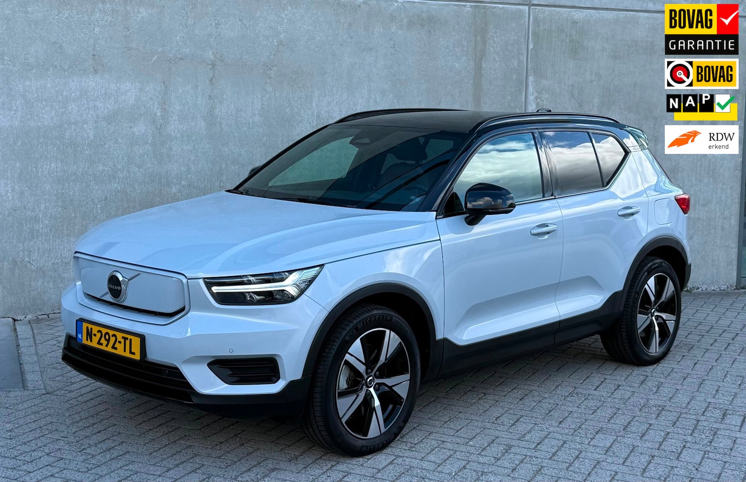 Volvo XC40 - Recharge Plus AWD 12-2021 CAMERA-LEDER-NAP-93% SOH - AutoWereld.nl