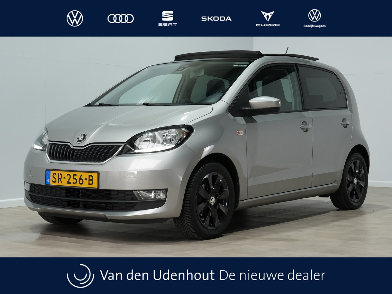 Skoda Citigo - 1.0 Greentech Ambition | Panoramadak | PDC | Sound System | Lm Velgen 341 - AutoWereld.nl