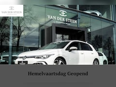 Volkswagen Golf - 1.4 eHybrid GTE Dodehoekdetectie | Stoelverwarming l SOH 97%