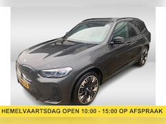 BMW iX3 - High Executive 80 kWh / SoH 93, 3% / Trekhaak / Panoramadak / 360Camera / Head-up / Laser