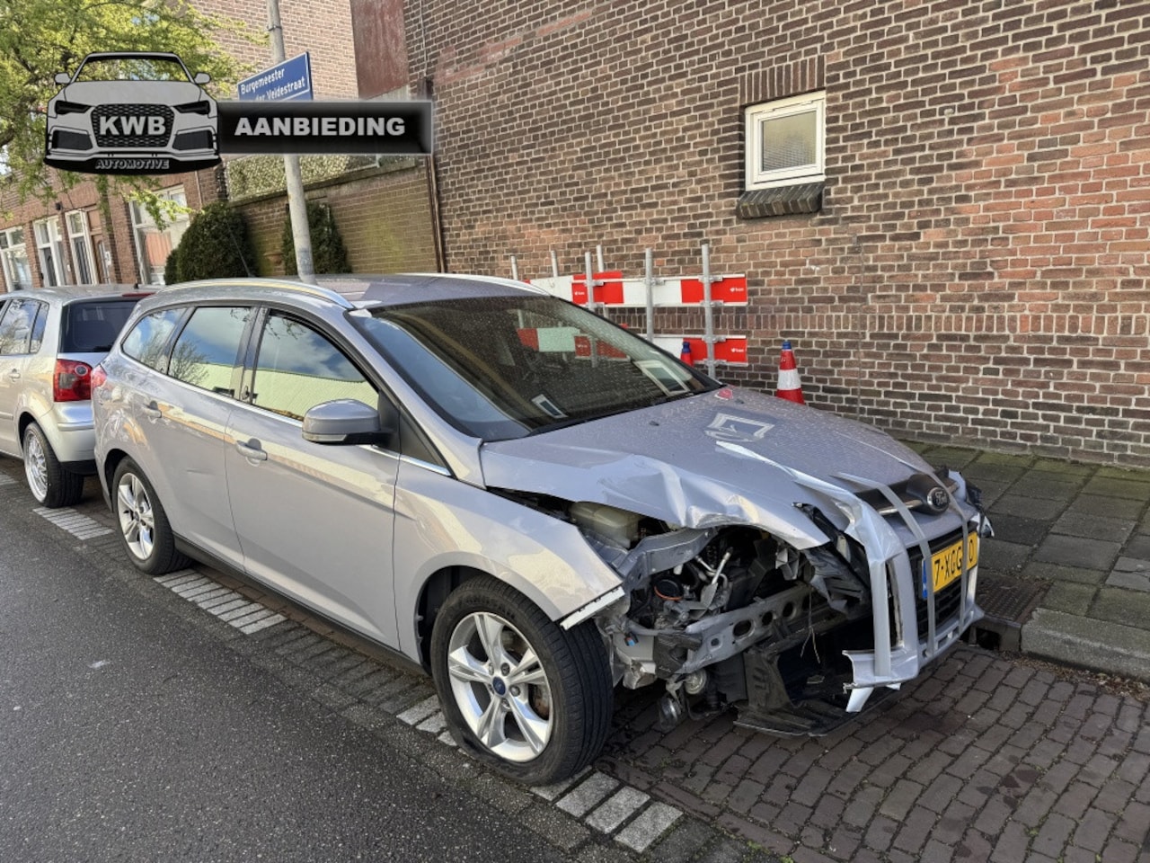 Ford Focus Wagon - 1.6 TI-VCT Ti. Schadeauto Motor loopt Airco - AutoWereld.nl