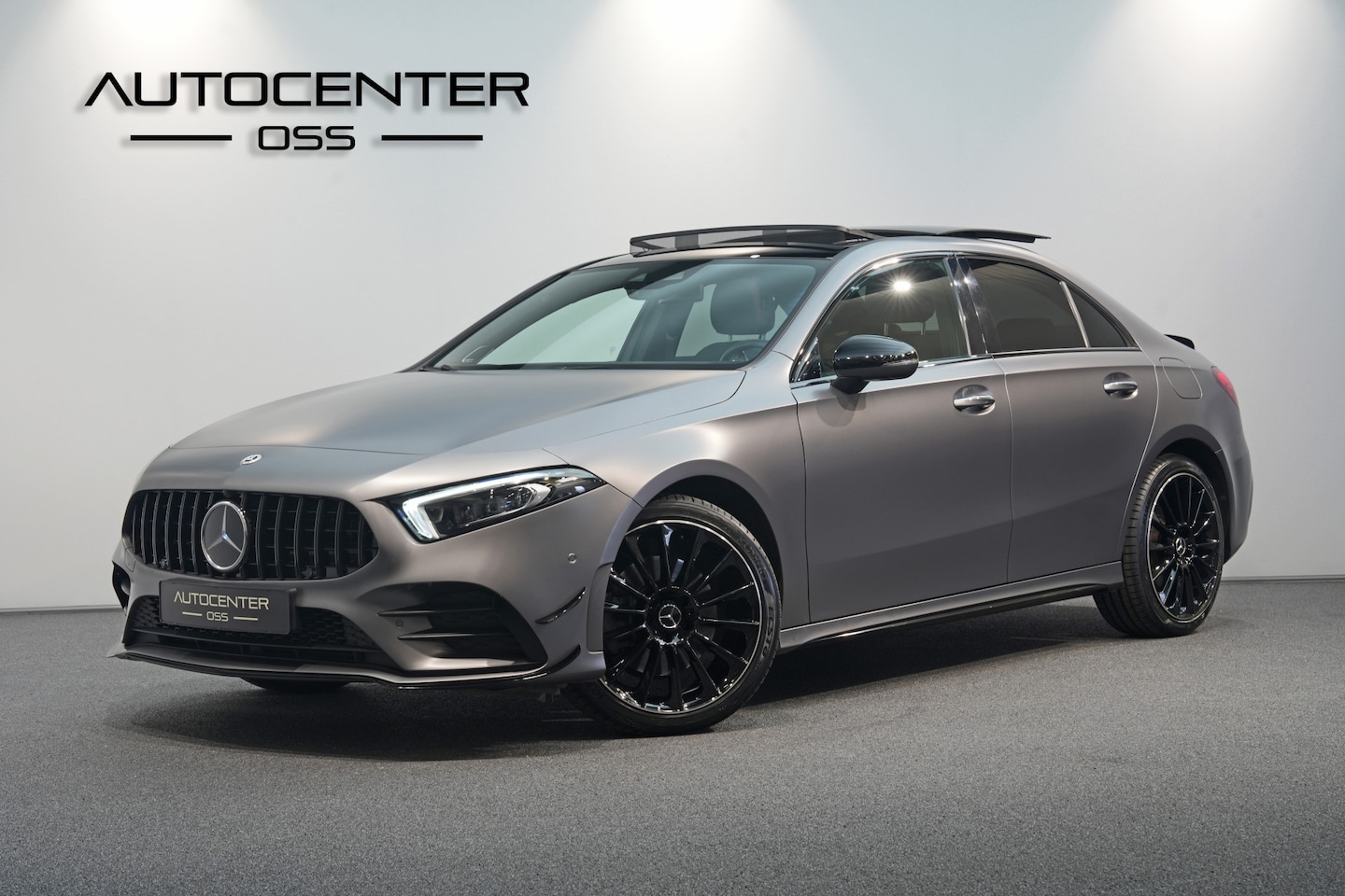 Mercedes-Benz A-klasse - 250 e Limousine AMG A35 MAGNO MAT ✅ PANO ✅ HEAD-UP ✅ BURMESTER ✅ 360 CAM ✅ DISTRONIC ✅ MUL - AutoWereld.nl