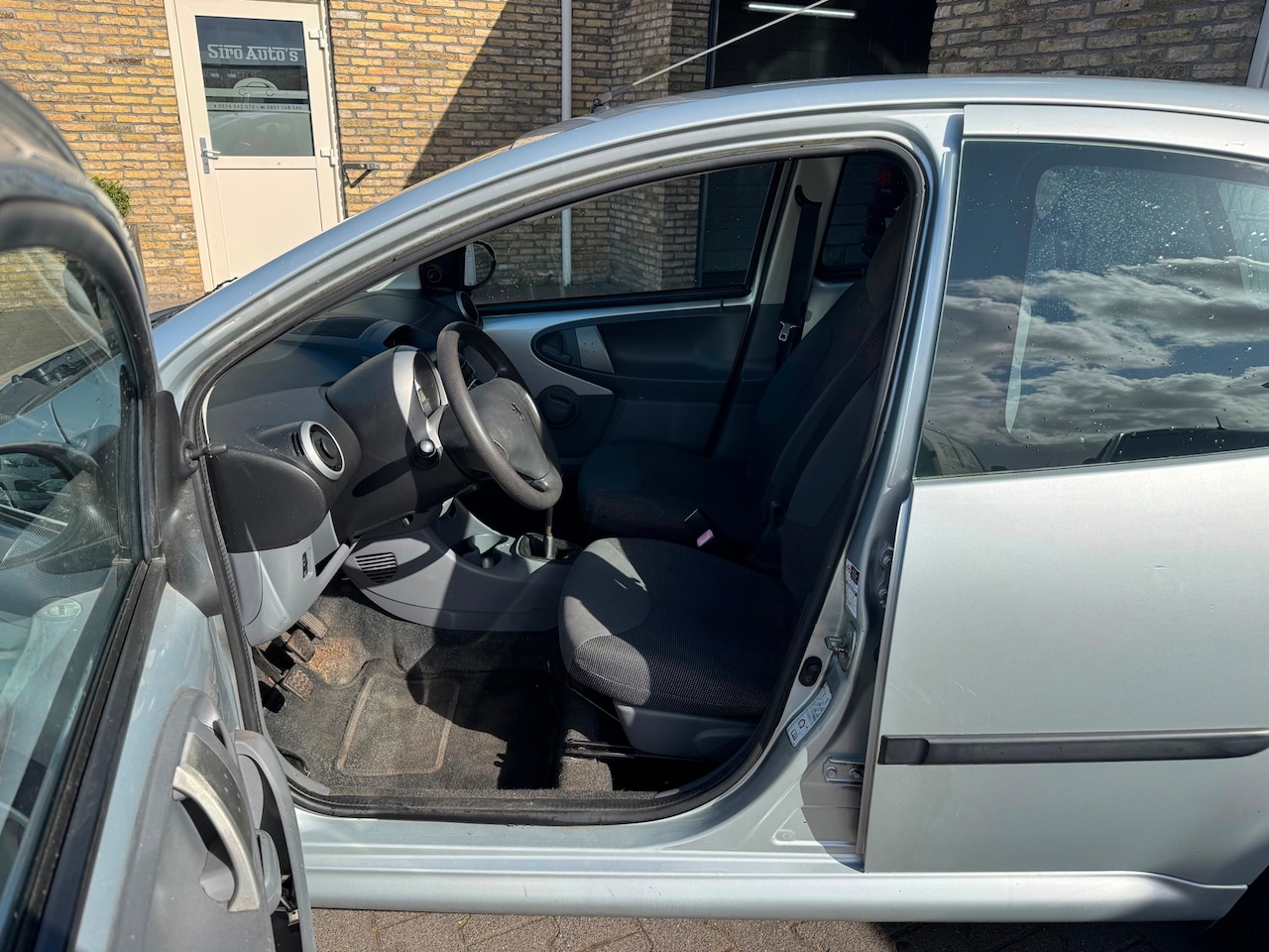 Peugeot 107 - 1.0-12V XS Bj 2007 Weinig Kilometers 5 Deurs - AutoWereld.nl