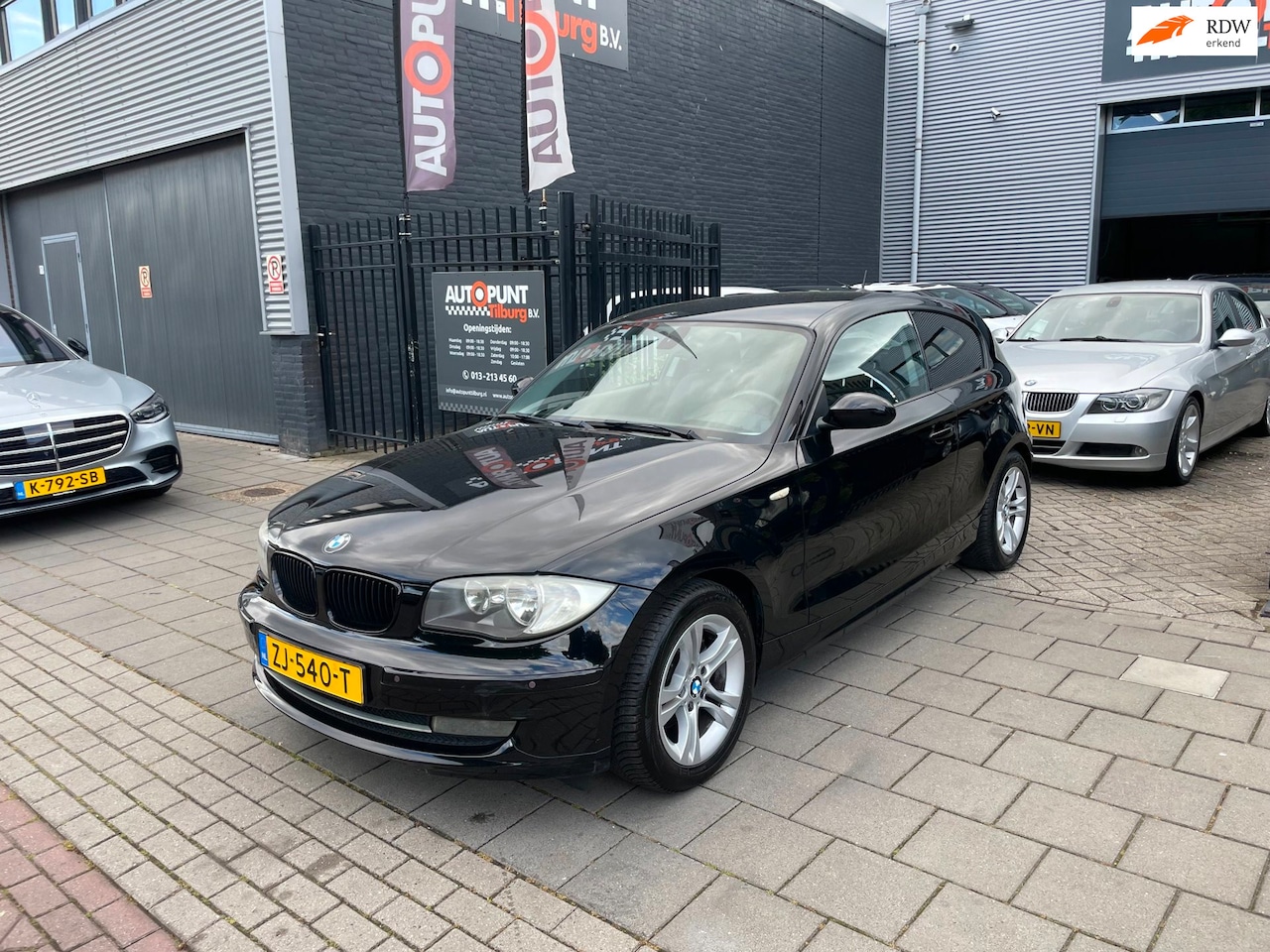BMW 1-serie - 118d Airco 6Bak NAP APK 1 Jaar - AutoWereld.nl
