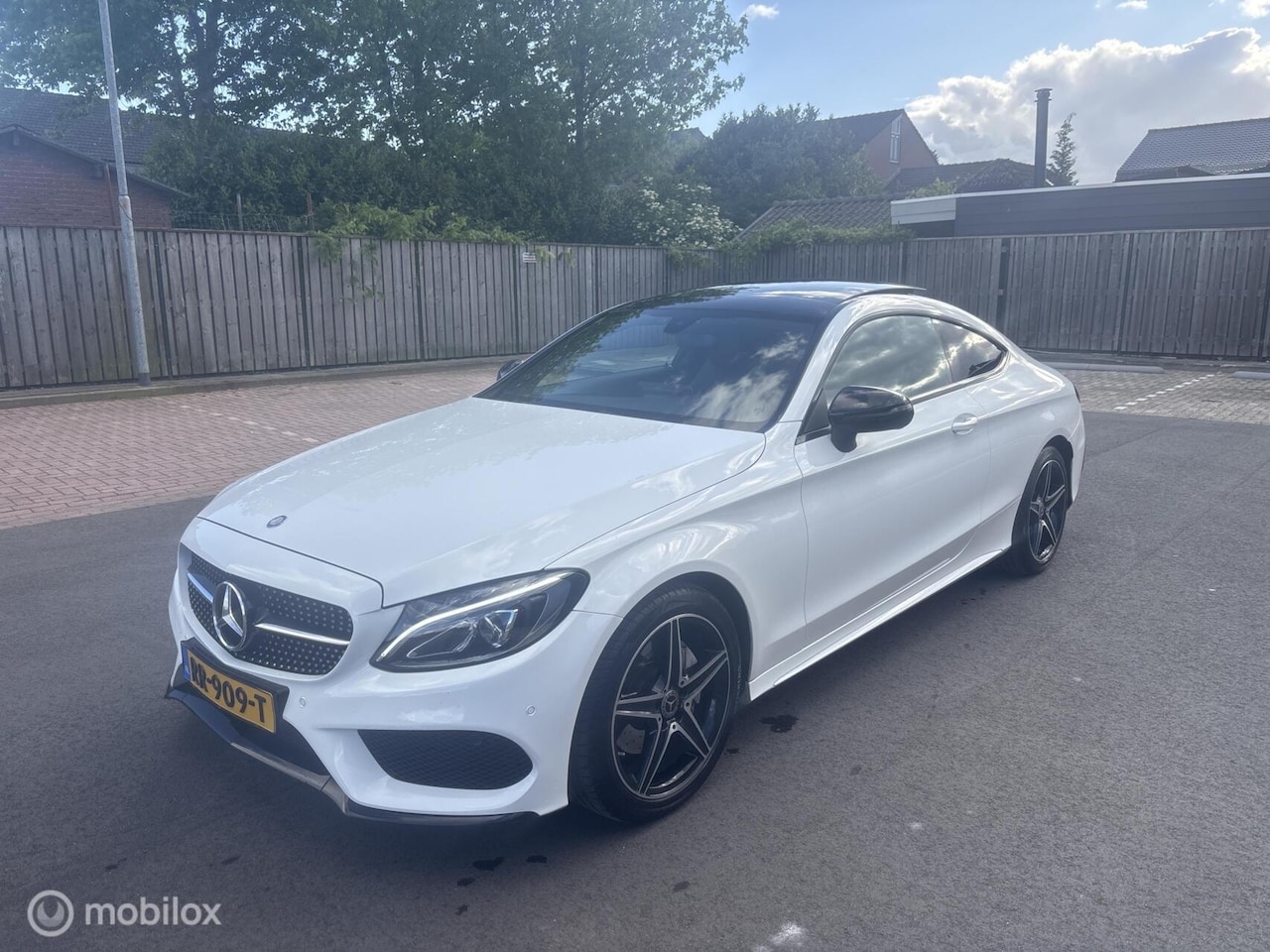 Mercedes-Benz C-klasse Coupé - C200 2017 PANO, AMG - AutoWereld.nl