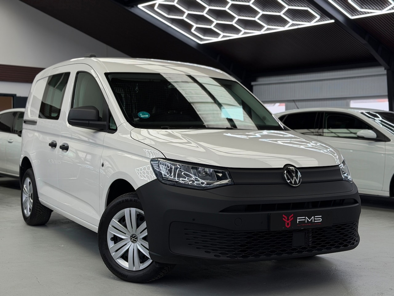 Volkswagen Caddy Cargo - 1.5 TSI Camera CarPlay - AutoWereld.nl