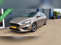 Ford Focus - 1.0 EcoBoost ST Line, Pano