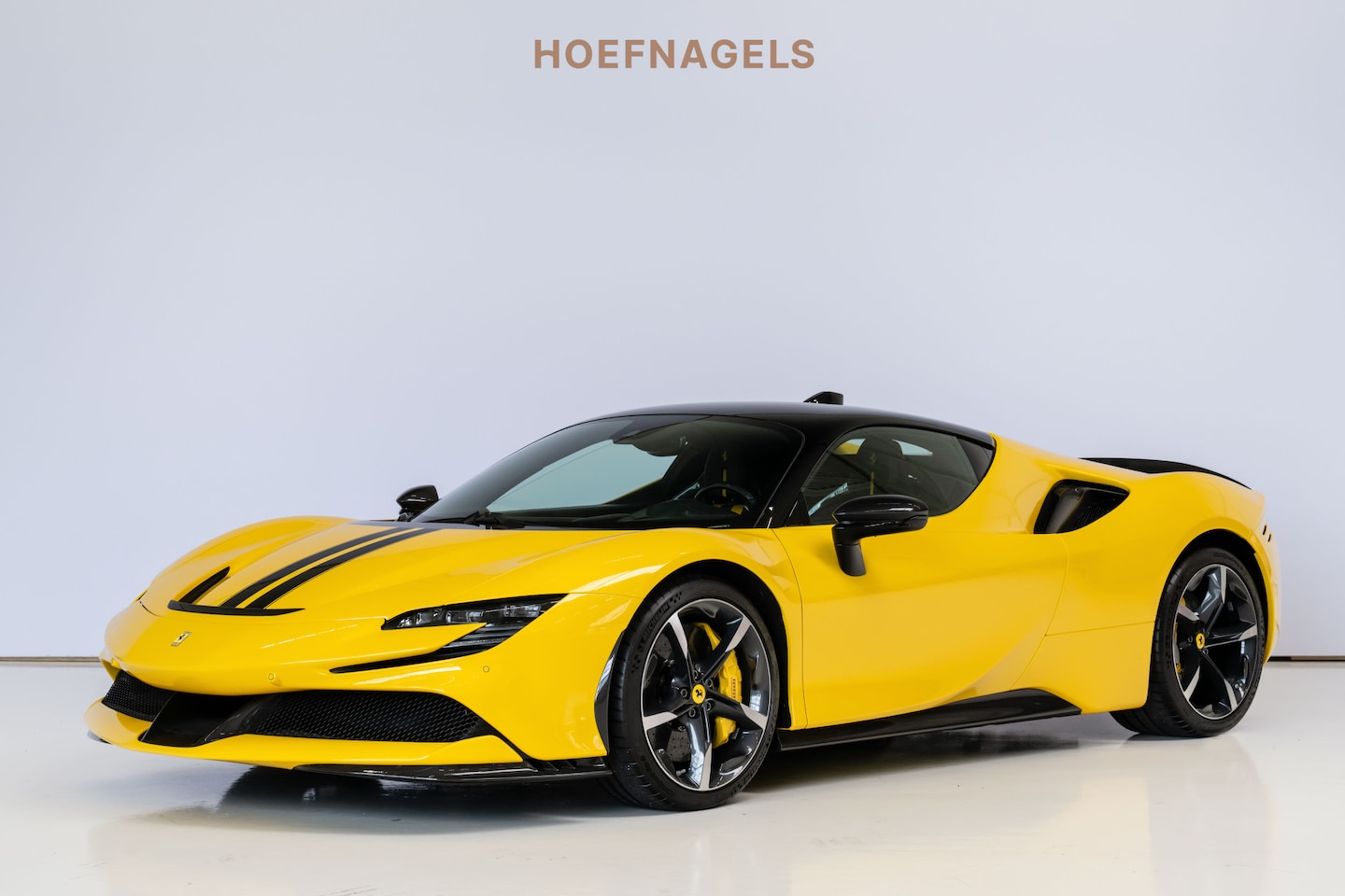 Ferrari SF90 Stradale - 4.0 V8 Assetto Fiorano 4.0 V8 Assetto Fiorano, Racing Seats, Full Carbon - AutoWereld.nl