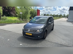 Volkswagen Touran - 1.6 TDI Highline BlueMotion HIGLINE CLIMA GRIJS 2012