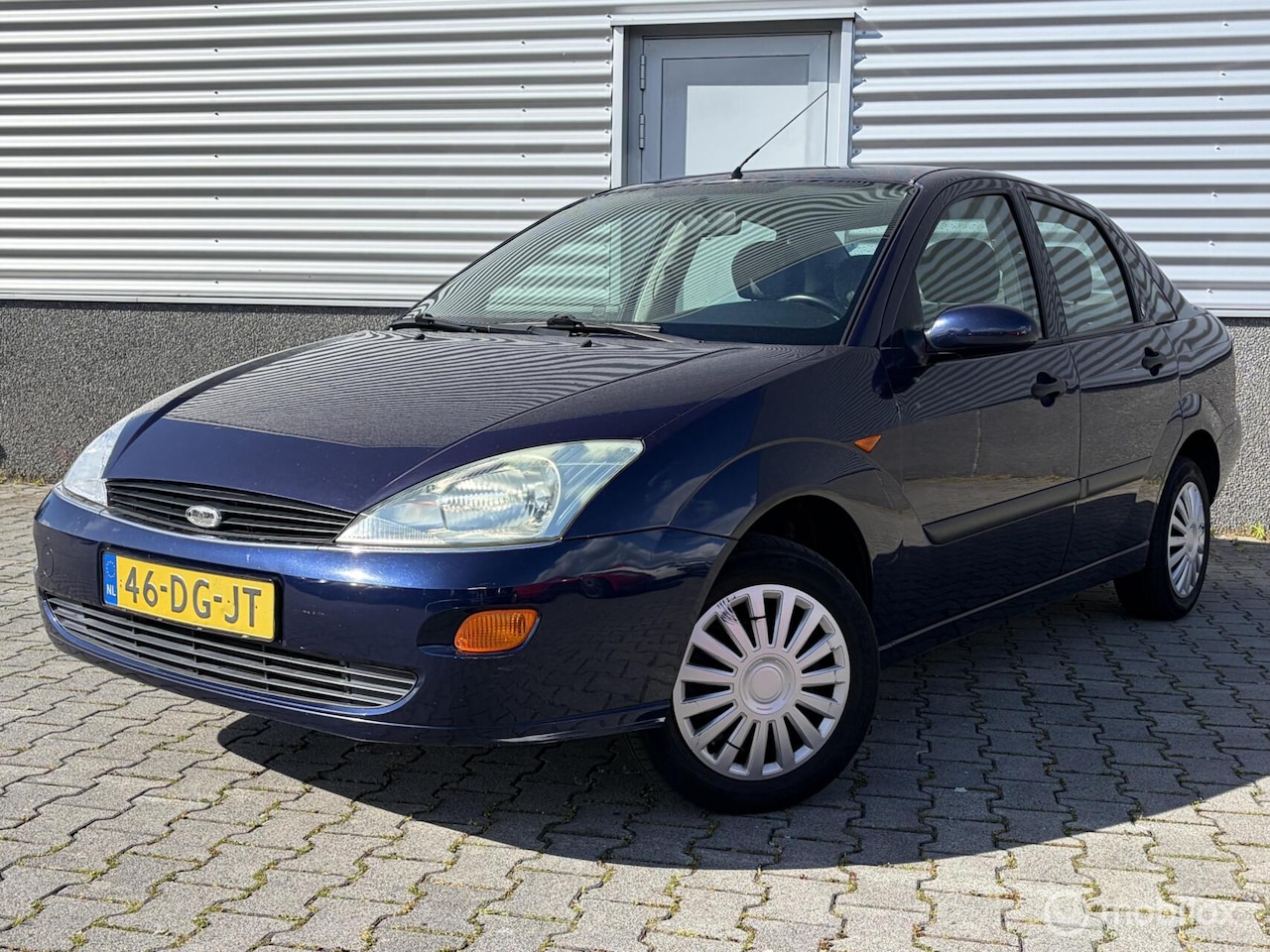 Ford Focus - 1.8-16V Ghia 1.8-16V Ghia Nieuwe apk! - AutoWereld.nl