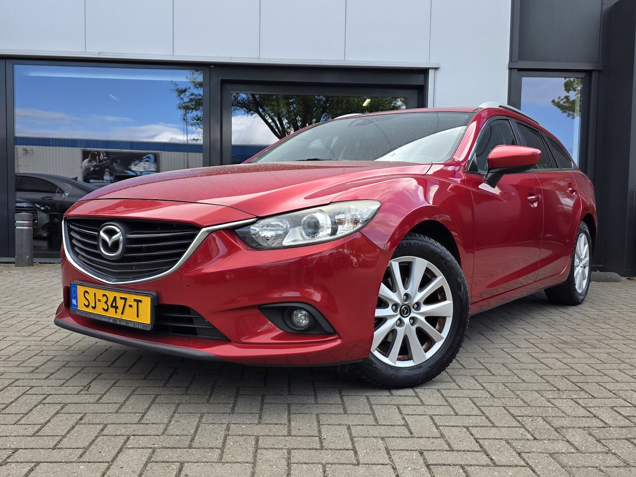 Mazda 6 Sportbreak - 2.0 Red Dot Edition 2.0 Red Dot Edition - AutoWereld.nl