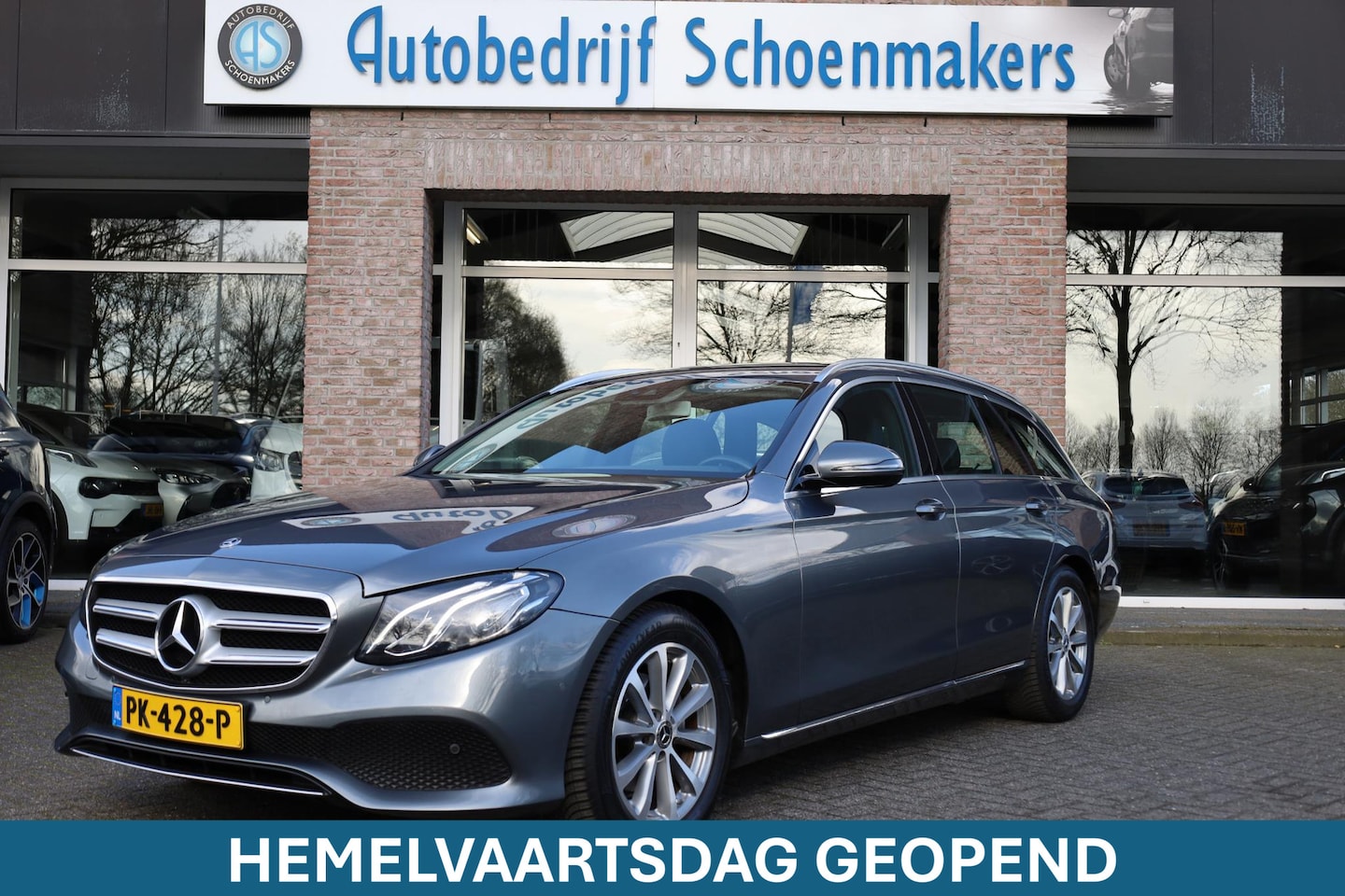 Mercedes-Benz E-klasse Estate - 200 Business SFEERVERL. STOELVERW. TREKHAAK-INKLAPB. WIDESCREEN CAMERA CARPLAY HALF-LEER 2 - AutoWereld.nl