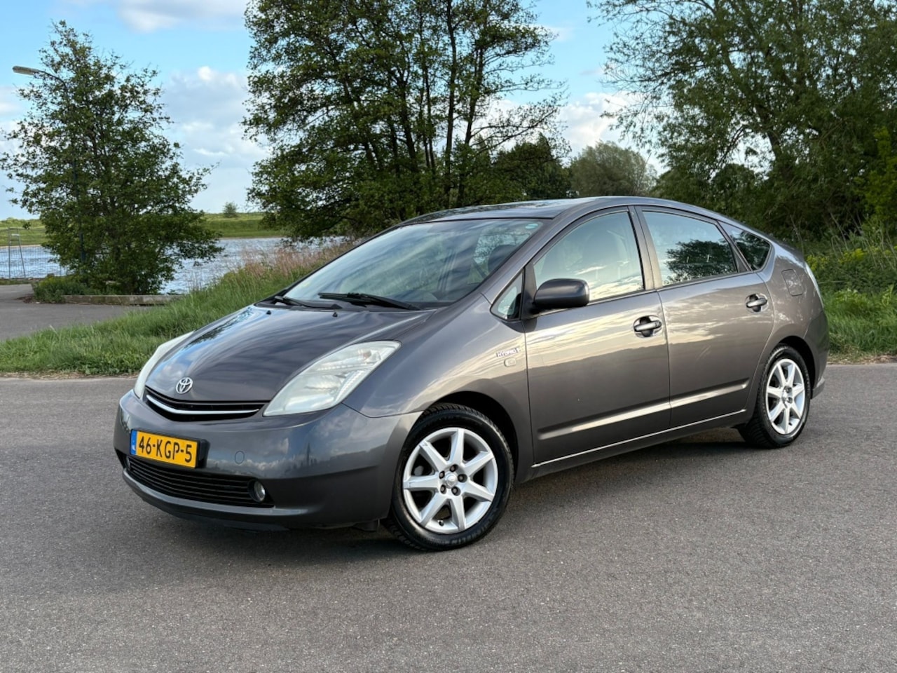 Toyota Prius - 1.5 VVT-i Comfort NIEUWE APK Airco Hybride - AutoWereld.nl