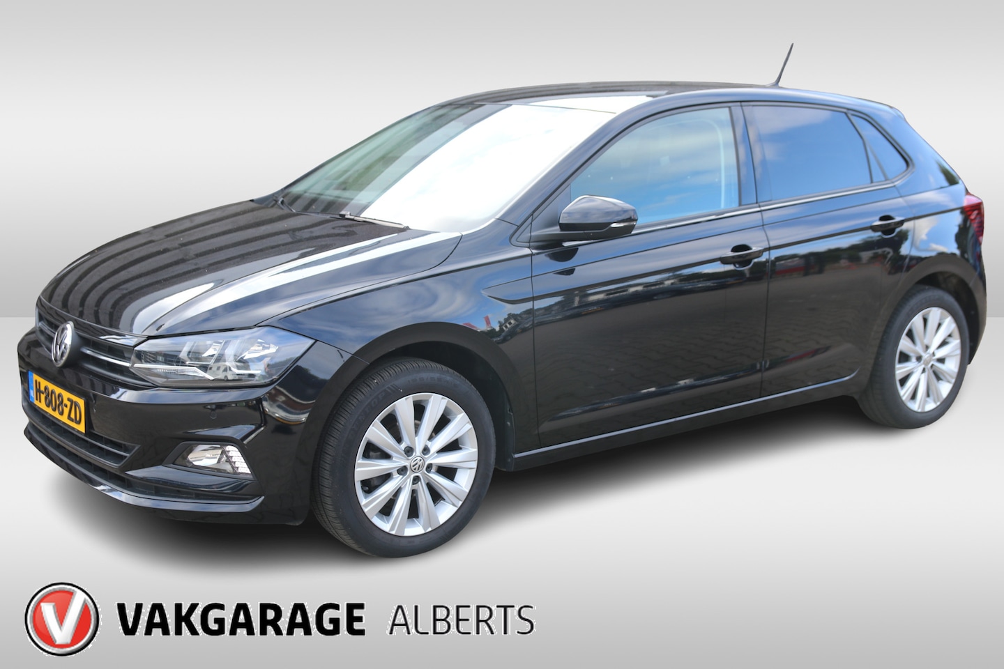 Volkswagen Polo - 1.0 TSI Comfortline / Navi / Carplay / Parkeersensoren / Climate Control - AutoWereld.nl