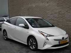 Toyota Prius - 1.8 Executive - Stoelverwarming - Navigatie