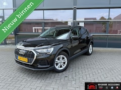 Audi Q3 - 35 TFSI Pro Line/Panomramadak/Dodehoek/ Camera/Navi/Trekhaak