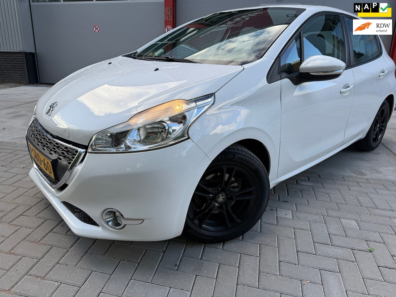 Peugeot 208 - 1.0 Vti Blue Lease 1.0 VTi Blue Lease - AutoWereld.nl