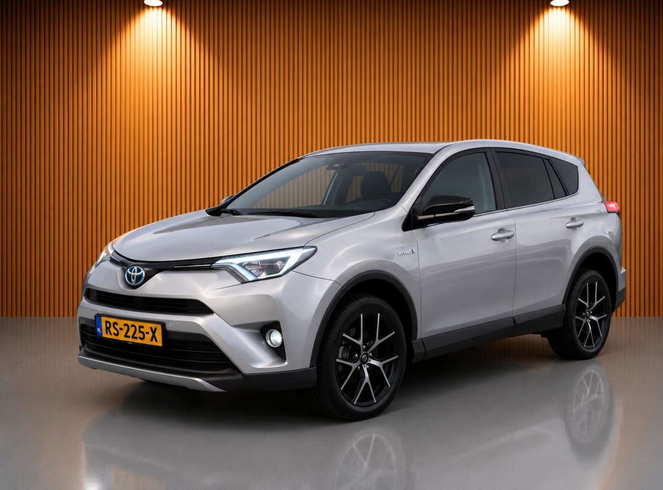 Toyota RAV4 - 2.5 Hybrid AWD Dynamic 2.5 Hybrid AWD Dynamic - AutoWereld.nl