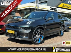 Lynk & Co 01 - 1.5 261PK Plug-in Hybrid Automaat + 20''/ Navi/ Clima/ Ad.Cruise/ Panorama/ Camera/ Full-L