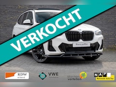 BMW X3 - XDrive30e White & Black Pano