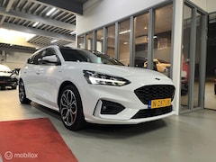 Ford Focus Wagon - 1.0 Hybrid Titanium X PANO VIRTUAL ELEK KLEP CAMERA VOL OPTIES