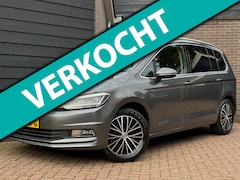 Volkswagen Touran - 1.4 TSI Highline 7p | Trekhaak | Pano | Camera | Led | CarPlay