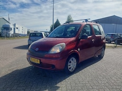 Toyota Yaris Verso - 1.5-16V VVT-i Luna VOL JAAR APK