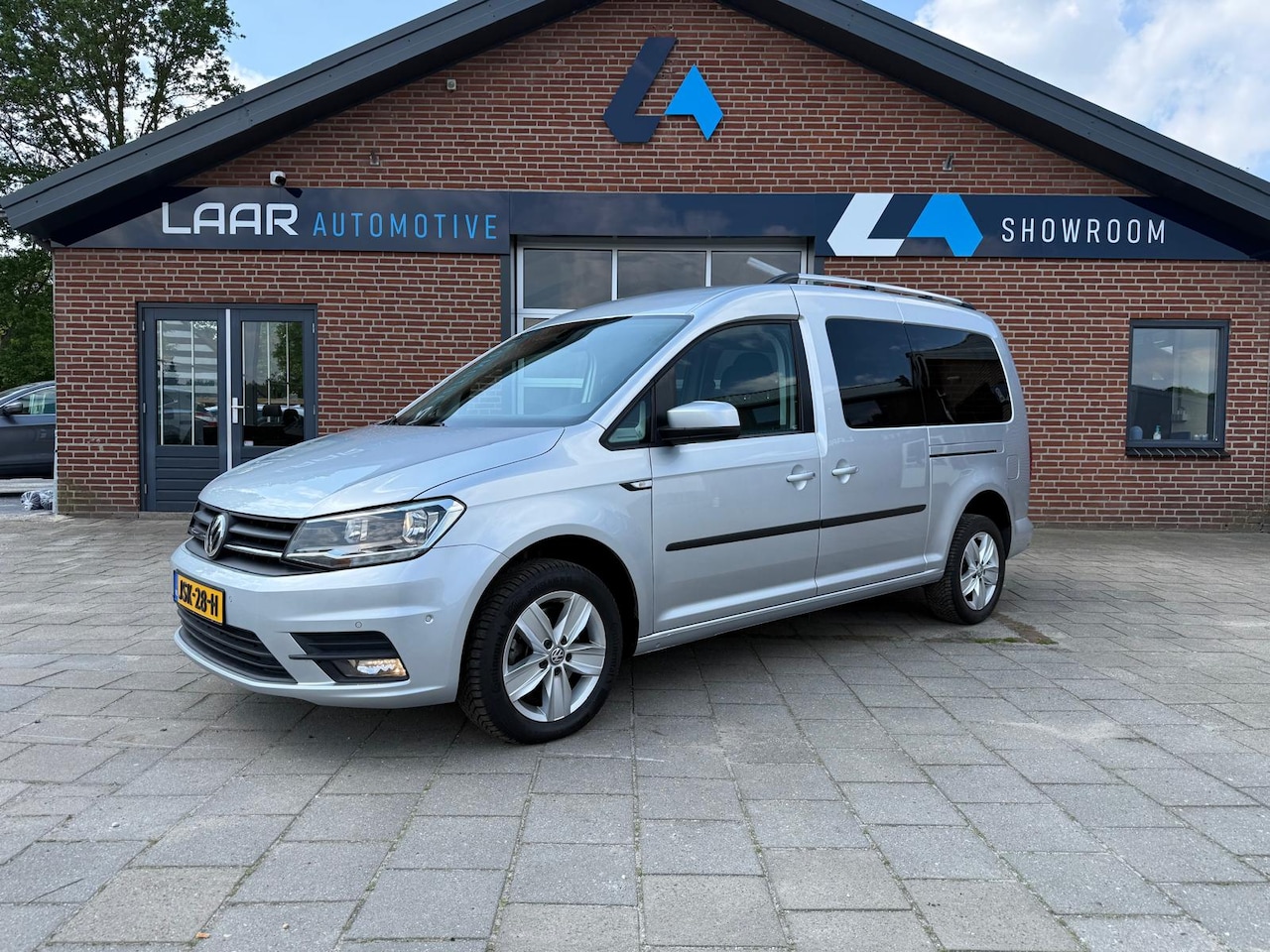 Volkswagen Caddy Maxi - 1.4 TSI Trendline 7-Persoons DSG Life (Navigatie | Adaptive Cruise | PDC voor + achter) R - AutoWereld.nl