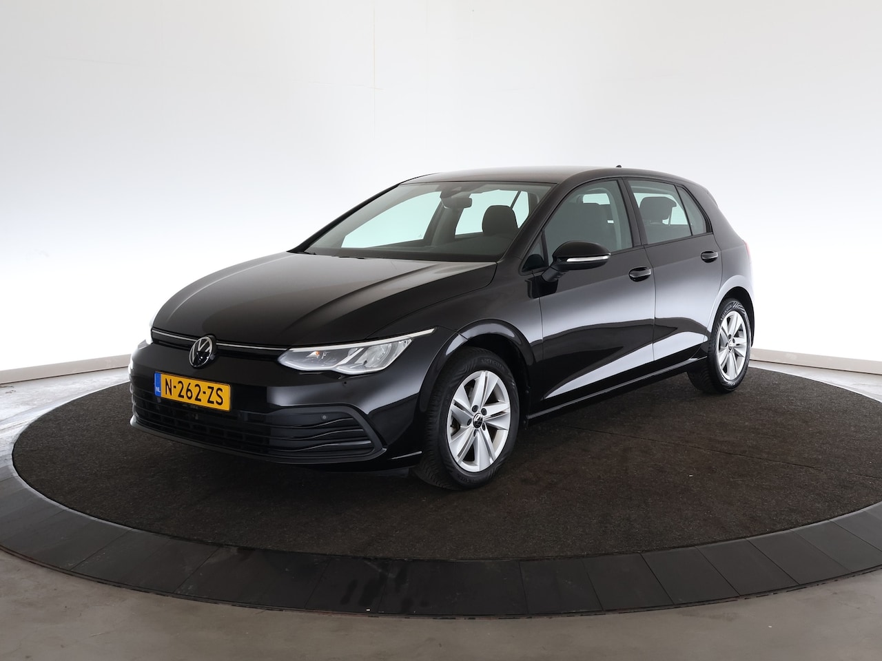 Volkswagen Golf - 1.0 eTSI Life | Carplay | Adaptive Cruise Control | Parkeersensoren | - AutoWereld.nl