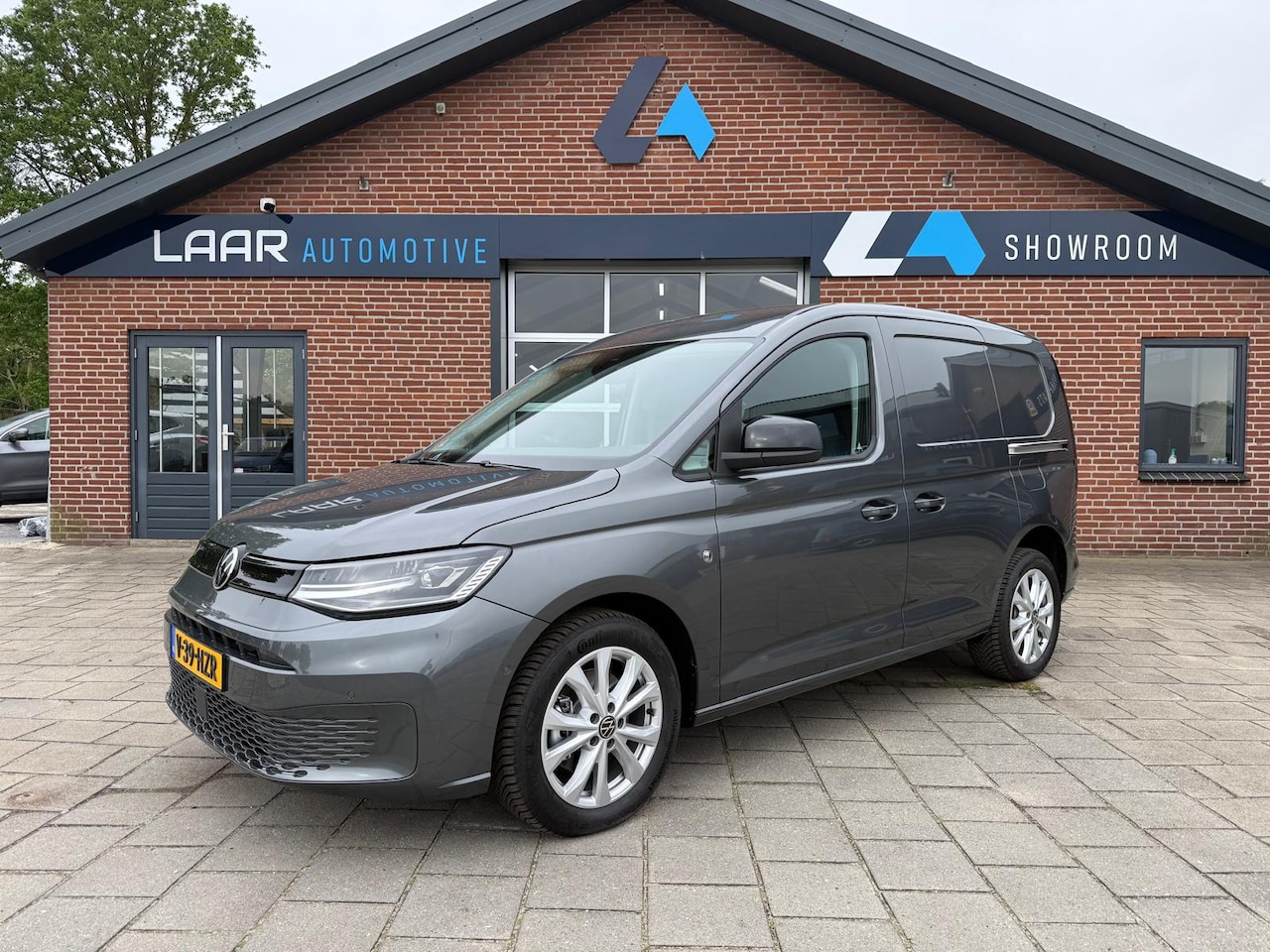 Volkswagen Caddy Cargo - 2.0 TDI 122PK Style DSG | 2 x Schuifdeur | NIEUWSTAAT | 88KM! NAVI | CAMERA | ACC | BLIS | - AutoWereld.nl