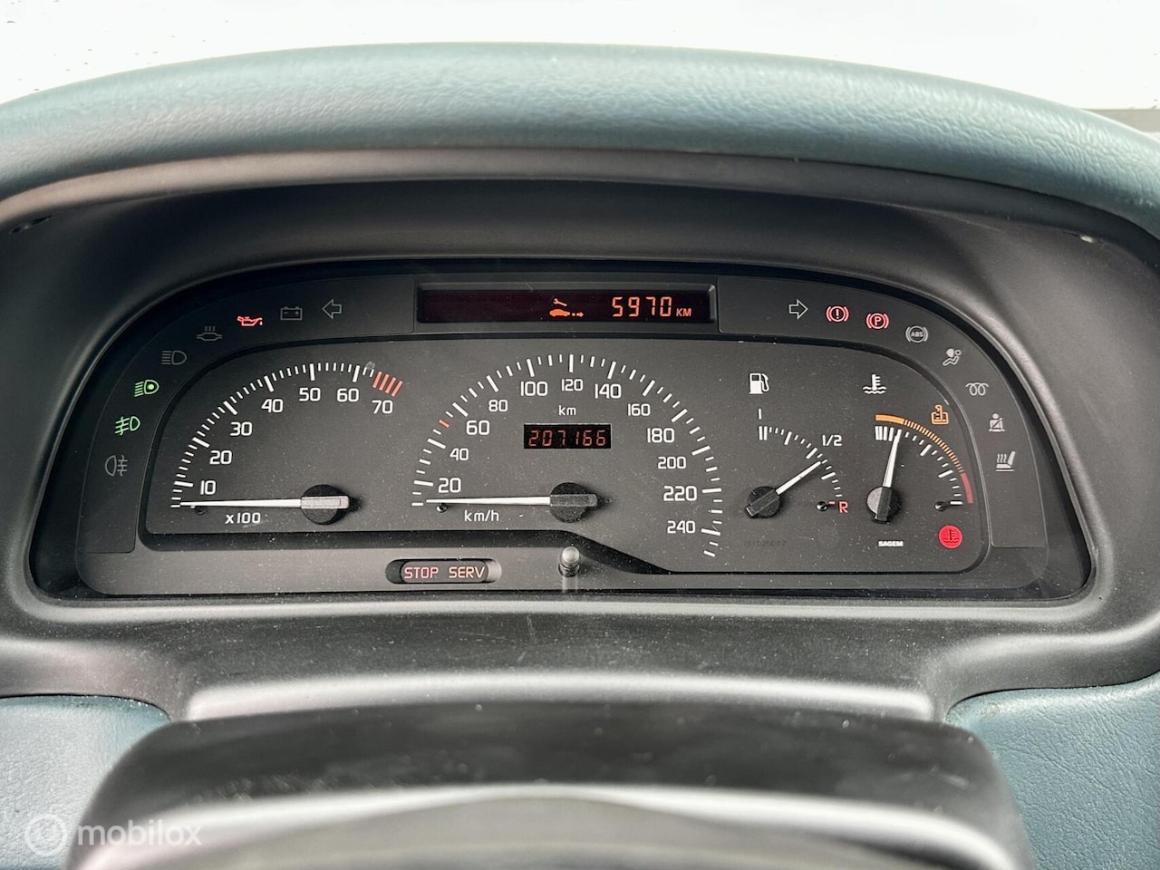 renault-laguna-3-0-v6-zeer-zeldzaam-veel-vernieuwd.jpg
