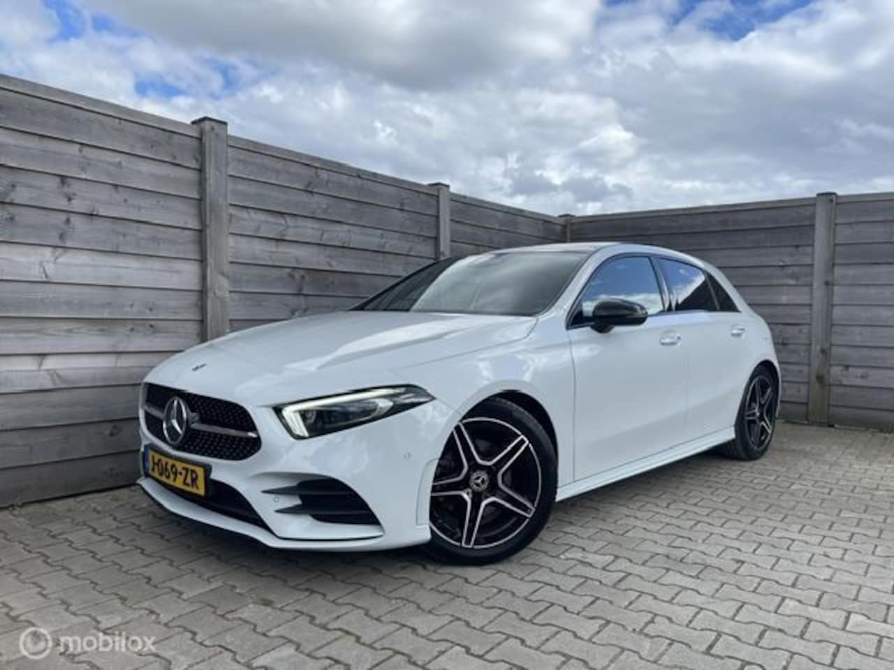 Mercedes-Benz A-klasse - 180 Business Solution AMG Matrix-Stoelvw-Pano-Camera - AutoWereld.nl
